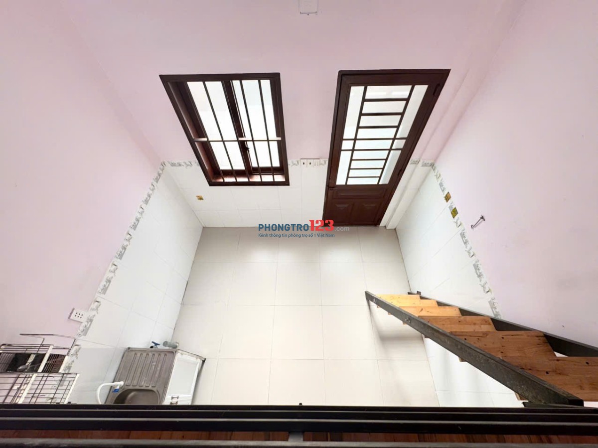 Chính chủ cho thuê phòng Ngay ngã 4 Thủ Đức, đường Hoàng Diệu 2