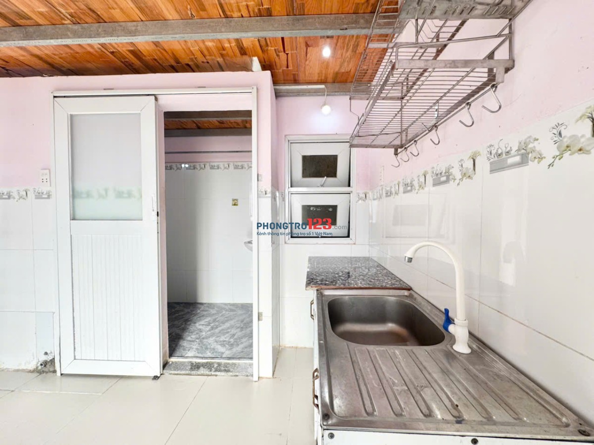 Chính chủ cho thuê phòng Ngay ngã 4 Thủ Đức, đường Hoàng Diệu 2