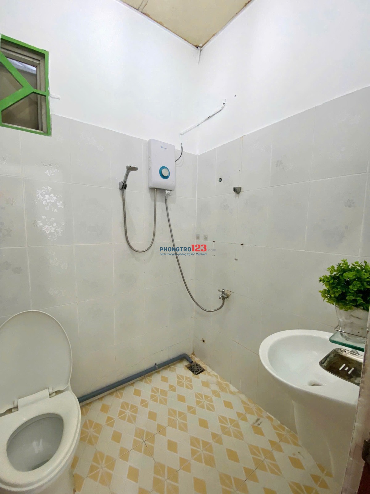 Phòng cho thuê – 3.900.000đ/tháng. Đường 81, Tân Hưng.18/1 nhận nhà