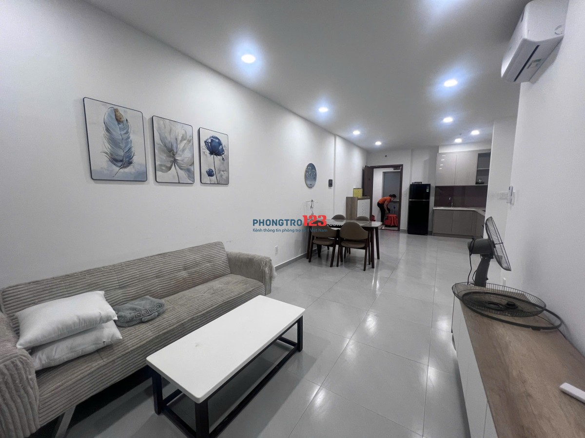 Cho thuê căn hộ quận 9, full nội thất, 63m2, view hồ bơi chỉ 6,5 triệu/ tháng