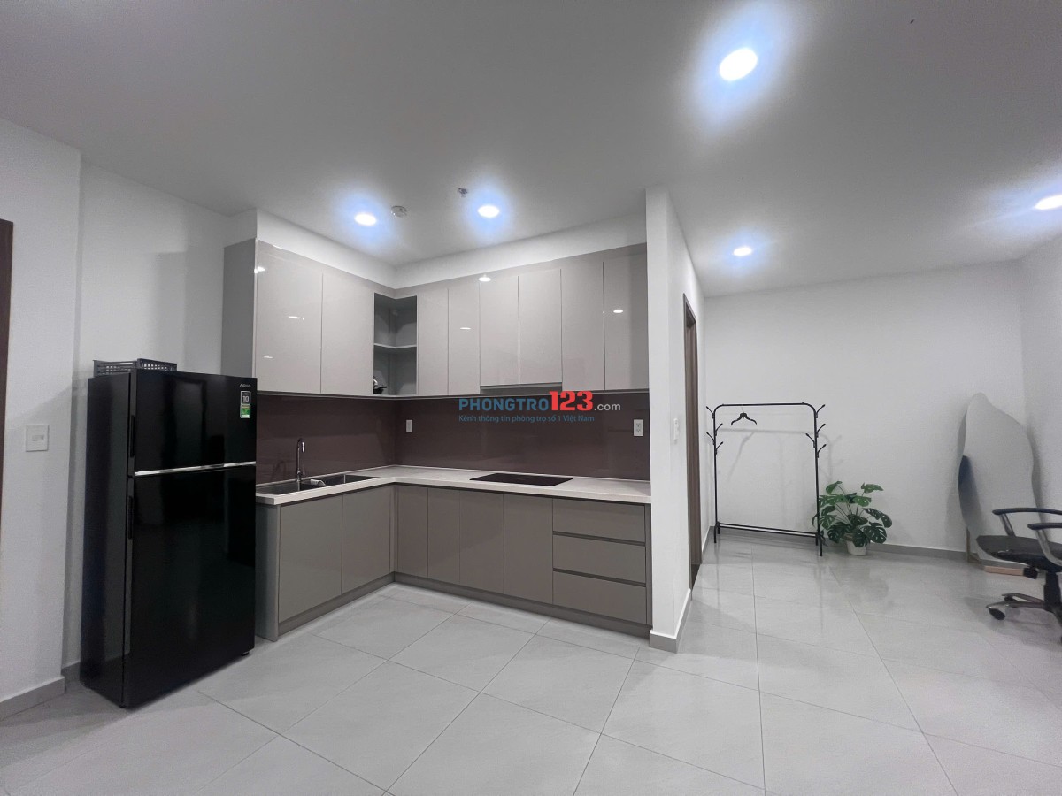 Cho thuê căn hộ quận 9, full nội thất, 63m2, view hồ bơi chỉ 6,5 triệu/ tháng