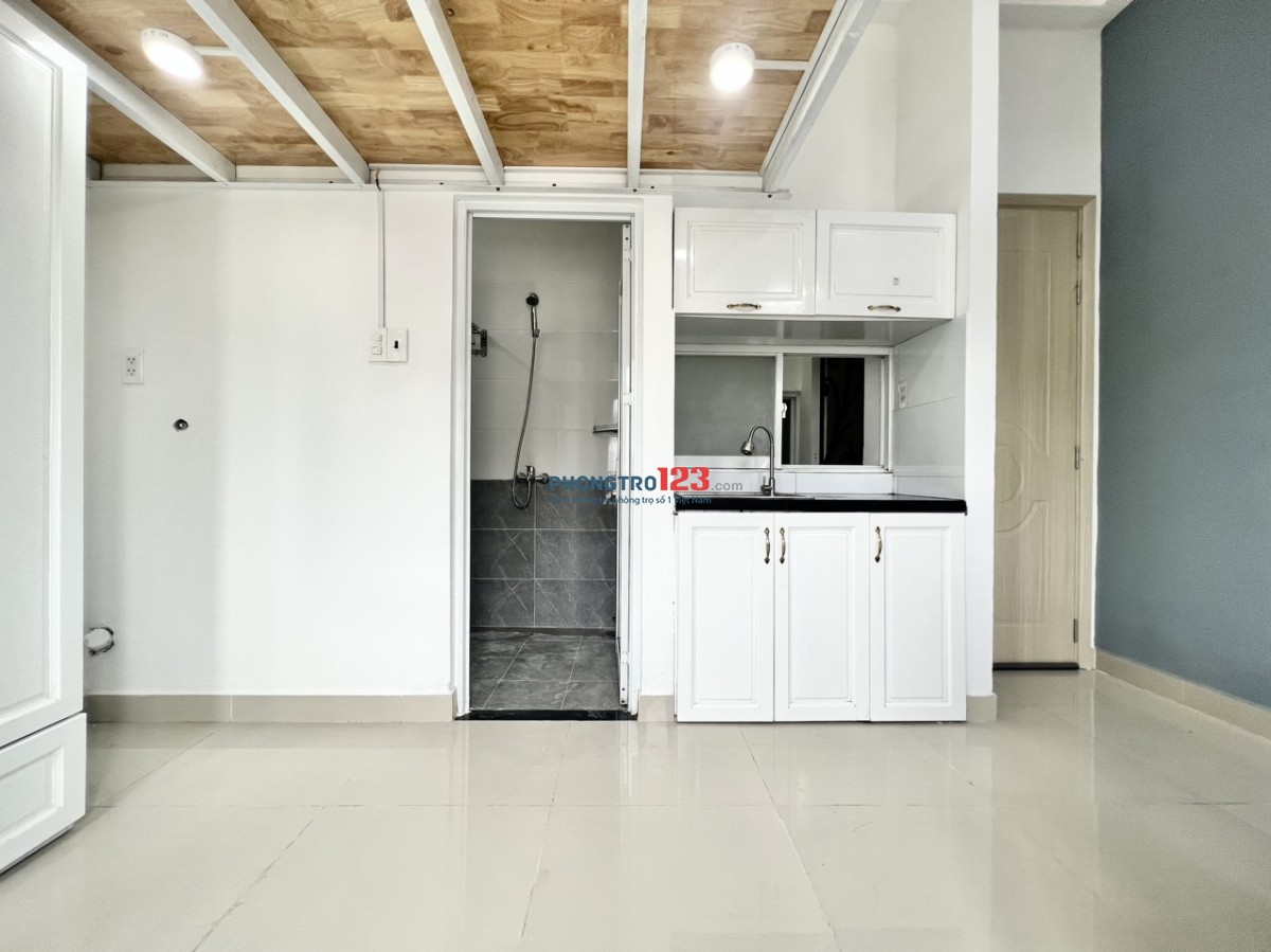 NGAY ĐH VĂN HIẾN, BV TÂN PHÚ BAN CÔNG 25M2 FULL NỘI THẤT MỚI XÂY