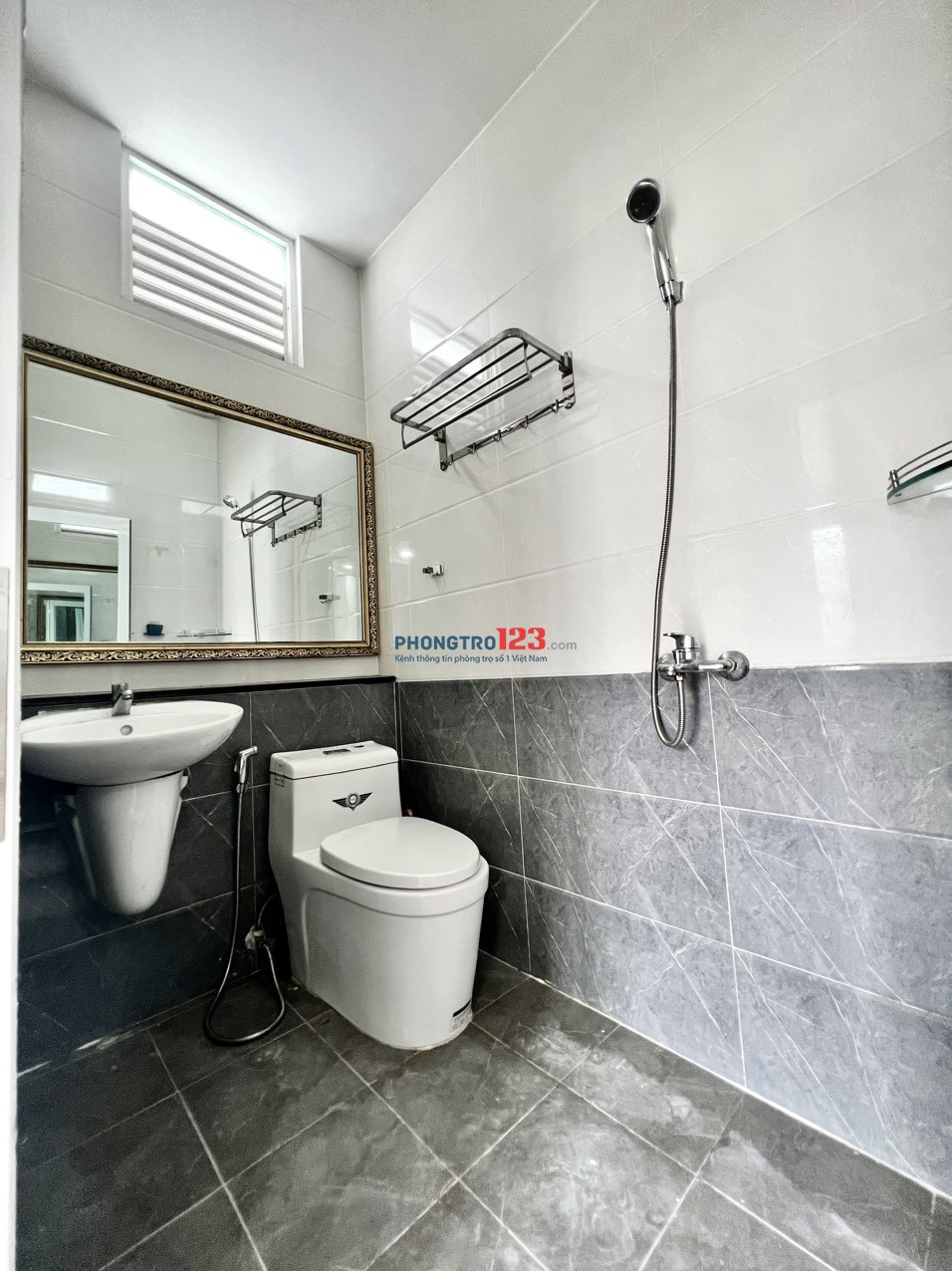 NGAY ĐH VĂN HIẾN, BV TÂN PHÚ BAN CÔNG 25M2 FULL NỘI THẤT MỚI XÂY