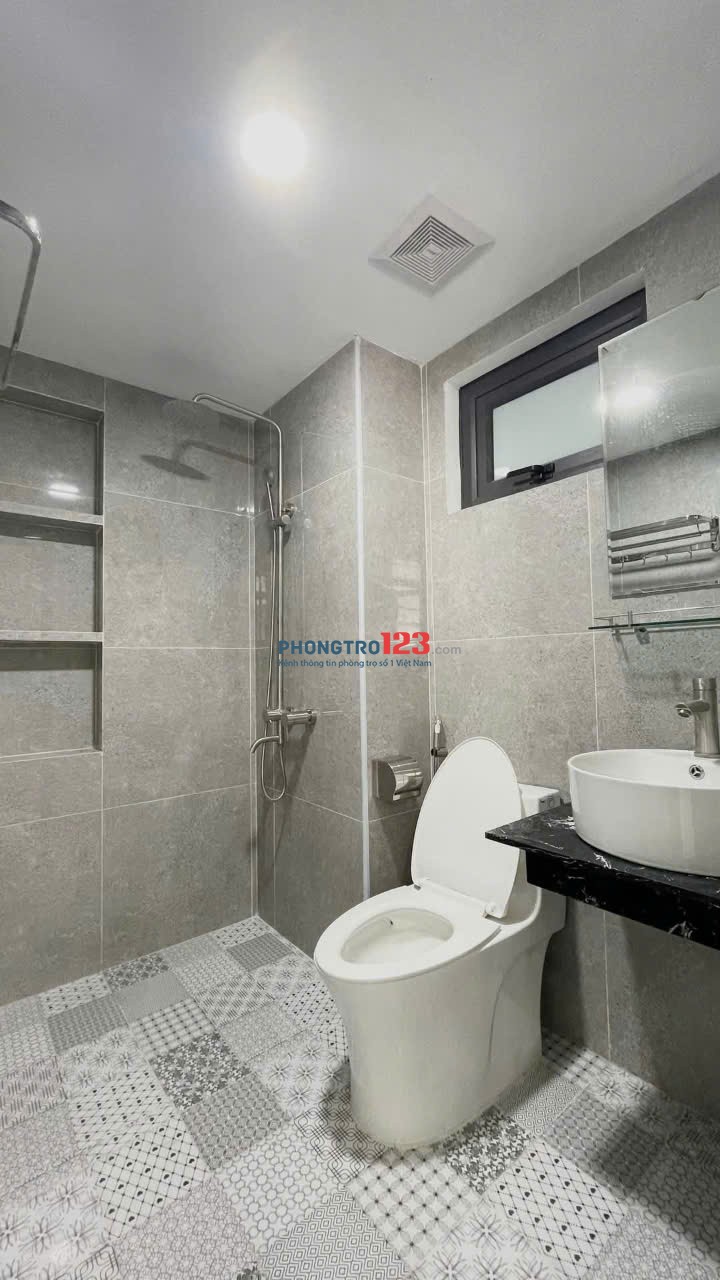 PHÒNG 30M2 FULL NỘI THẤT NGAY THÀNH THÁI QUẬN 10