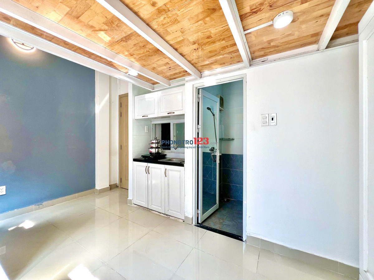 PHÒNG CÓ GÁC CỬA SỔ TRỜI - MỚI XÂY GẦN LẠC LONG QUÂN