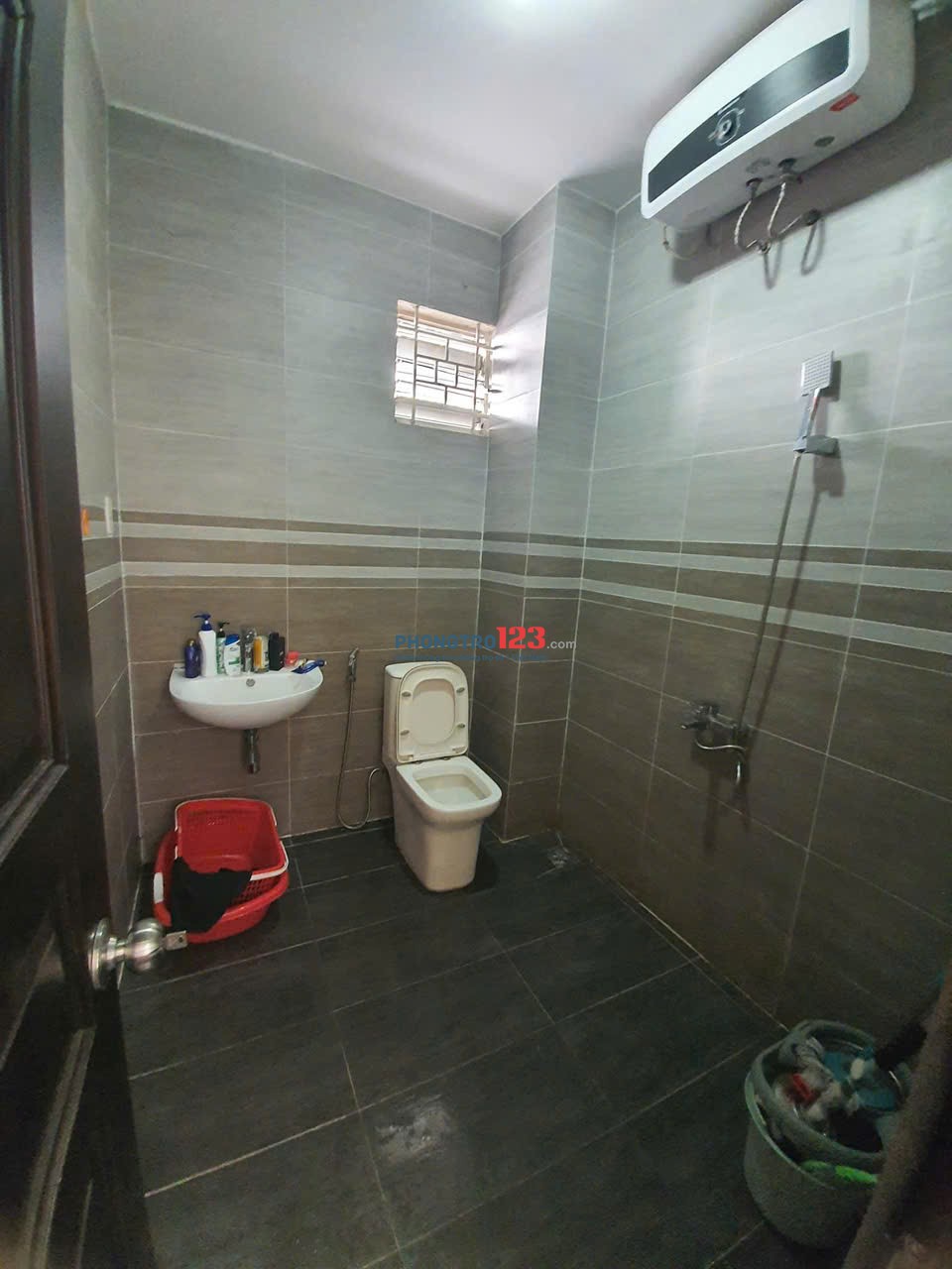Chung cư Phan Văn Hớn, Quận 12: 2p ngủ, 2wc, nhà trống, 6,5tr