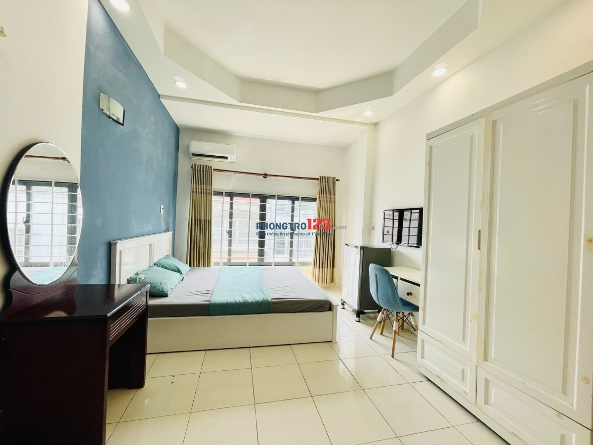 Phòng cửa sổ thoáng mát full tiện nghi dọn vào ở ngay tại Trần Minh Quyền cạnh Lê Hồng Phong