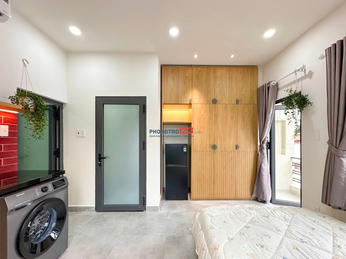 Cho Thuê Phòng Trọ Ban Công Máy Giặt Riêng Nơ Trang Long Bình Thạnh Gần Chợ Bà Chiểu Hàng Xanh Q1