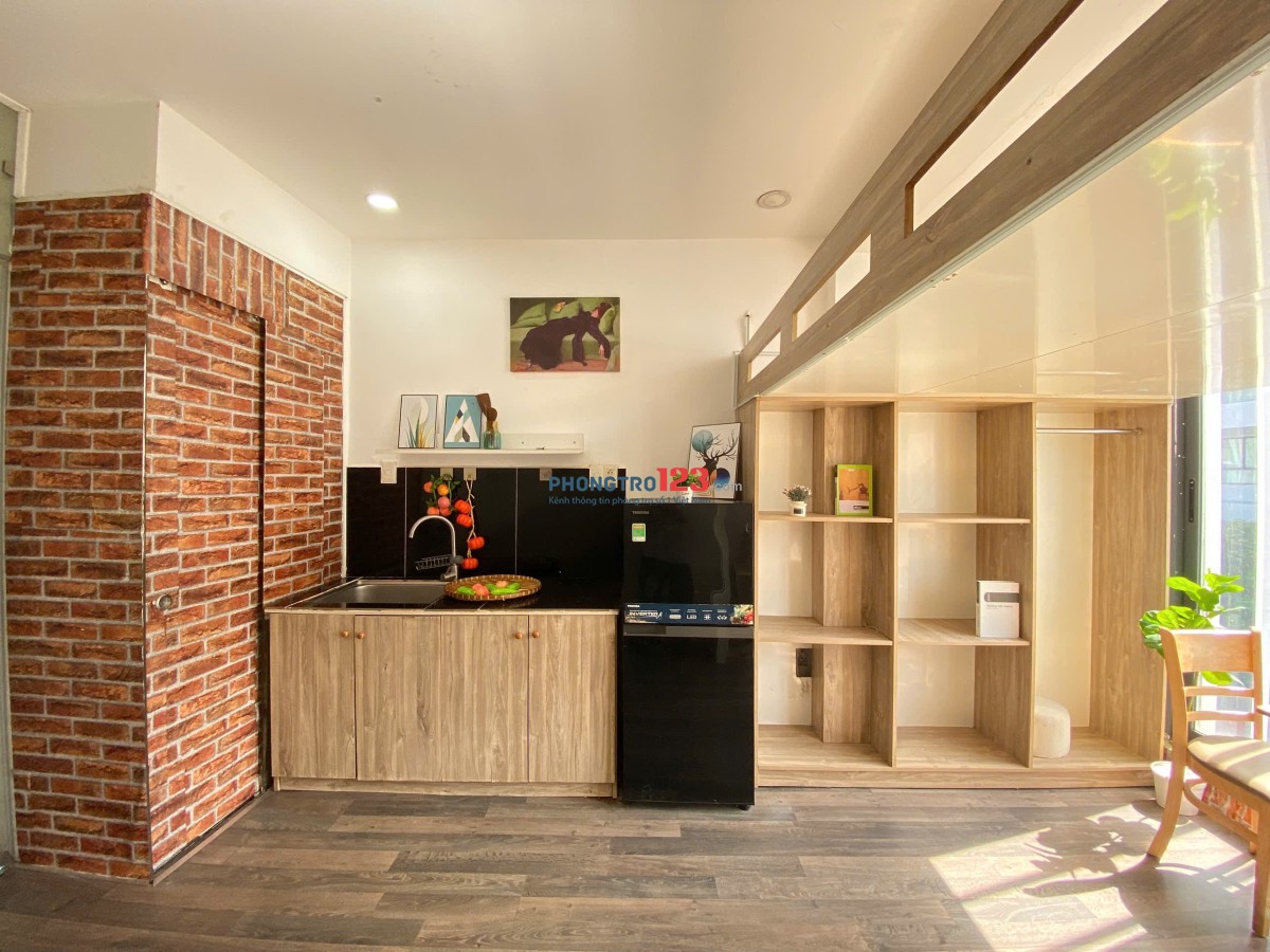 CHO THUÊ CHDV DUPLEX 40m2 FULL NỘI THẤT CỬA SỔ LỚN Ở ĐƯỜNG NGUYỄN CÔNG HOAN Q. PHÚ NHUẬN