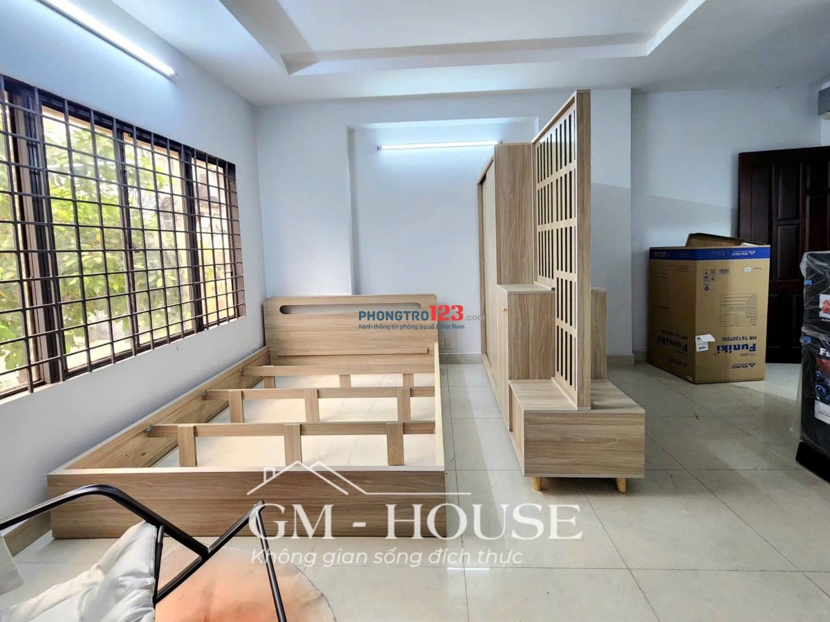 CHO THUÊ CHDV MỚI 100% FULL NỘI THẤT CỬA SỔ LỚN NẰM NGAY TRUNG TÂM BÌNH THẠNH GẦN NGÃ TƯ HÀNG XANH