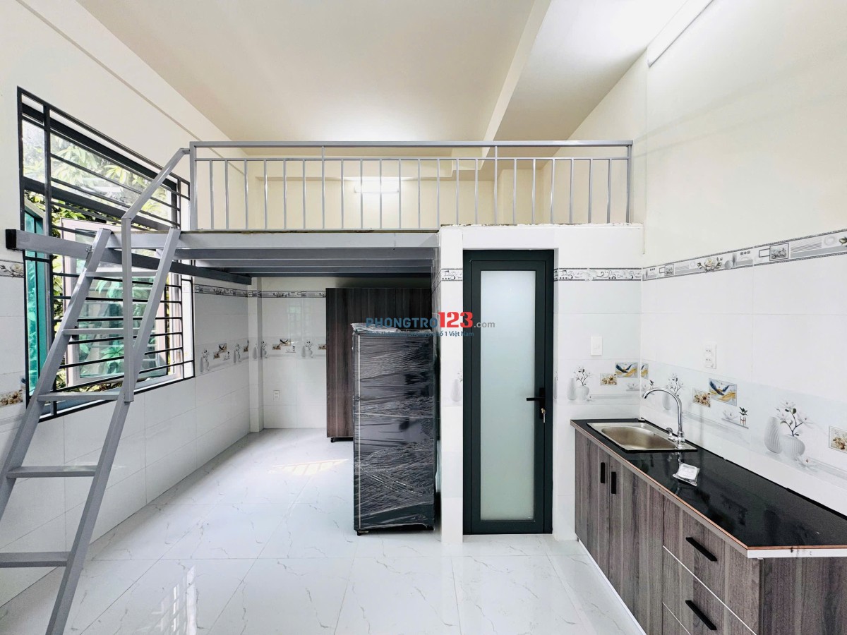 Phòng trọ MỚI XÂY 100% – Full nội thất – Sạc xe điện – Gần Vincom Lê Văn Việt