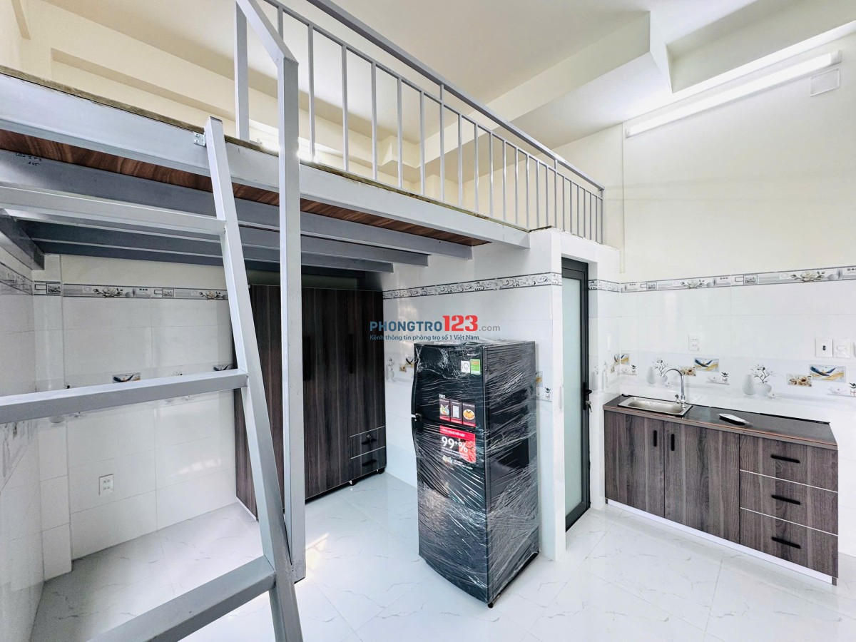 Phòng trọ MỚI XÂY 100% – Full nội thất – Sạc xe điện – Gần Vincom Lê Văn Việt