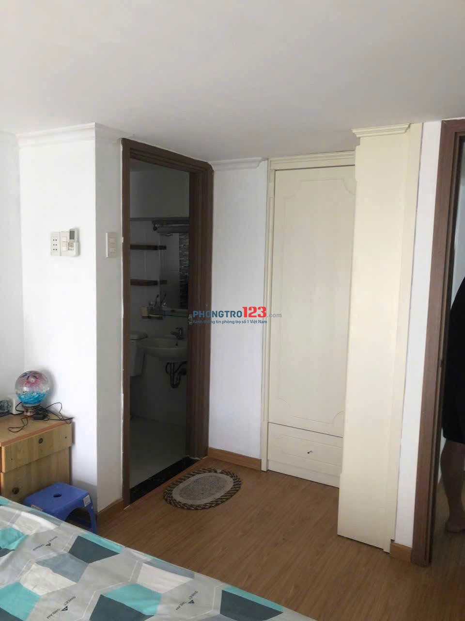 Chung cư đường 3/2, P12, Quận 10: 3p ngủ, 100m2, 15tr/tháng