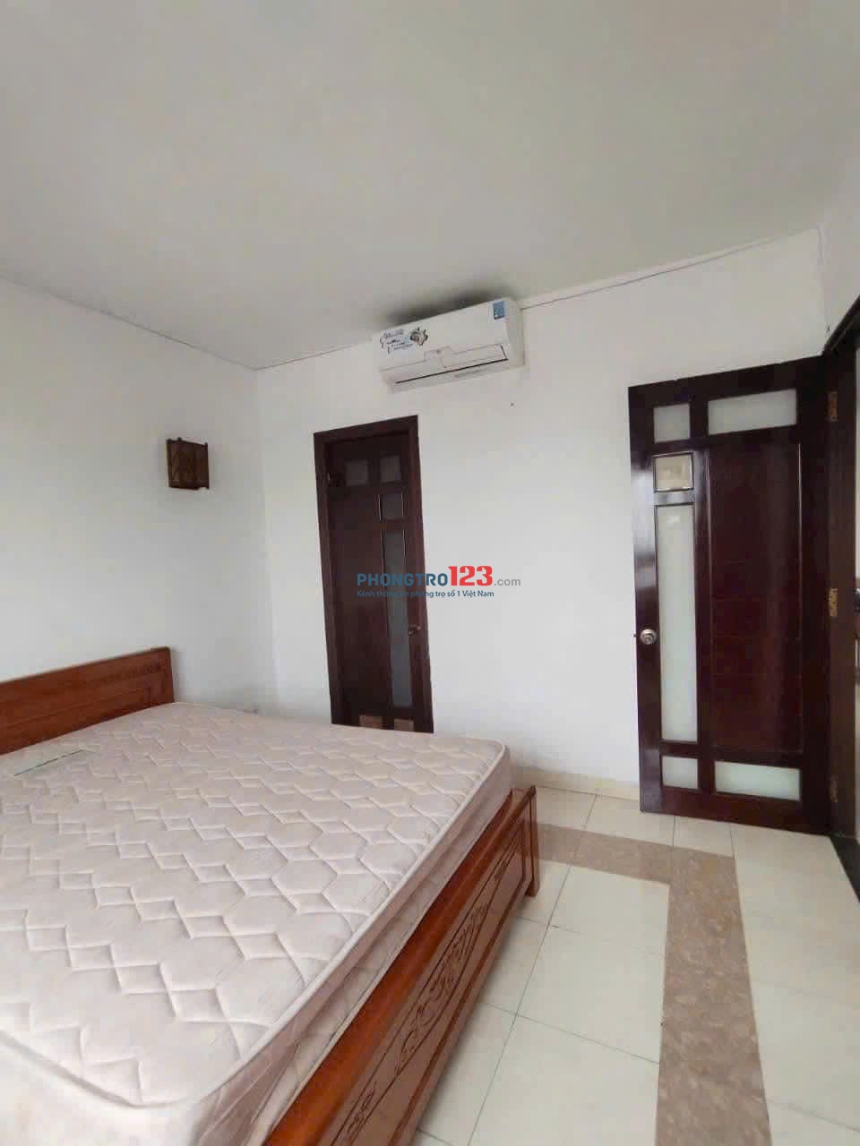 Căn hộ 3p ngủ,không Nội thất chung cư Screc tower, Quận 3 chỉ 15tr/th