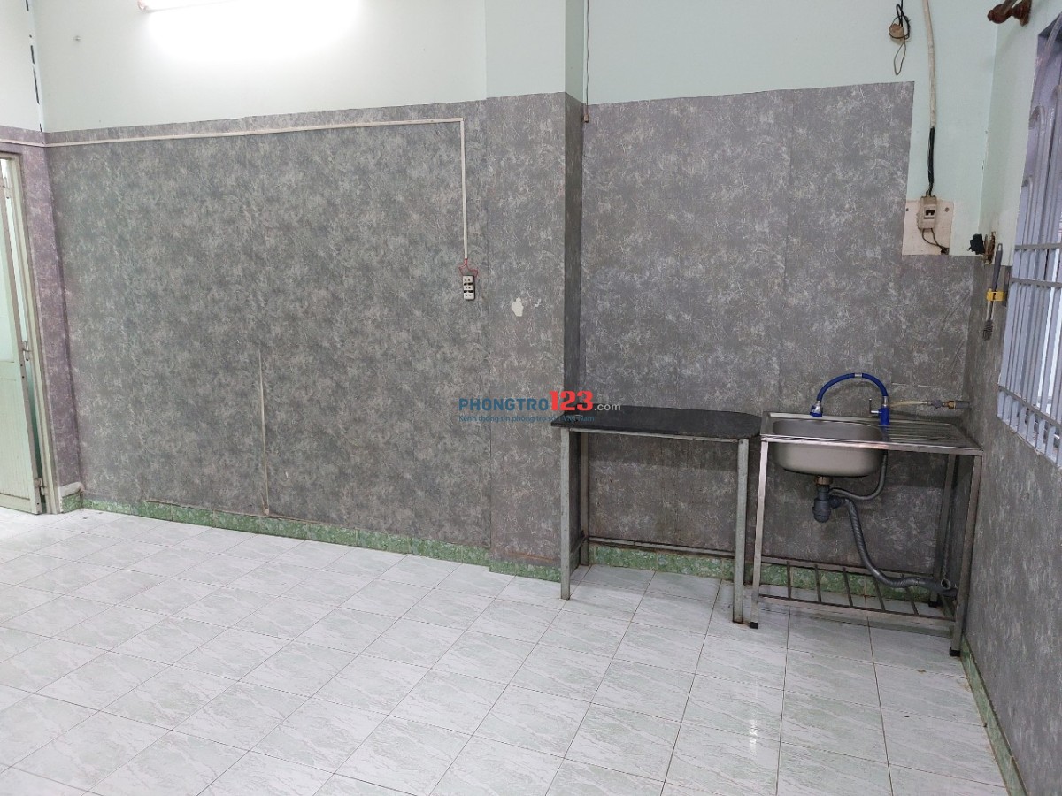 NỮ THUÊ PHÒNG 12M2 TÔ HIẾN THÀNH