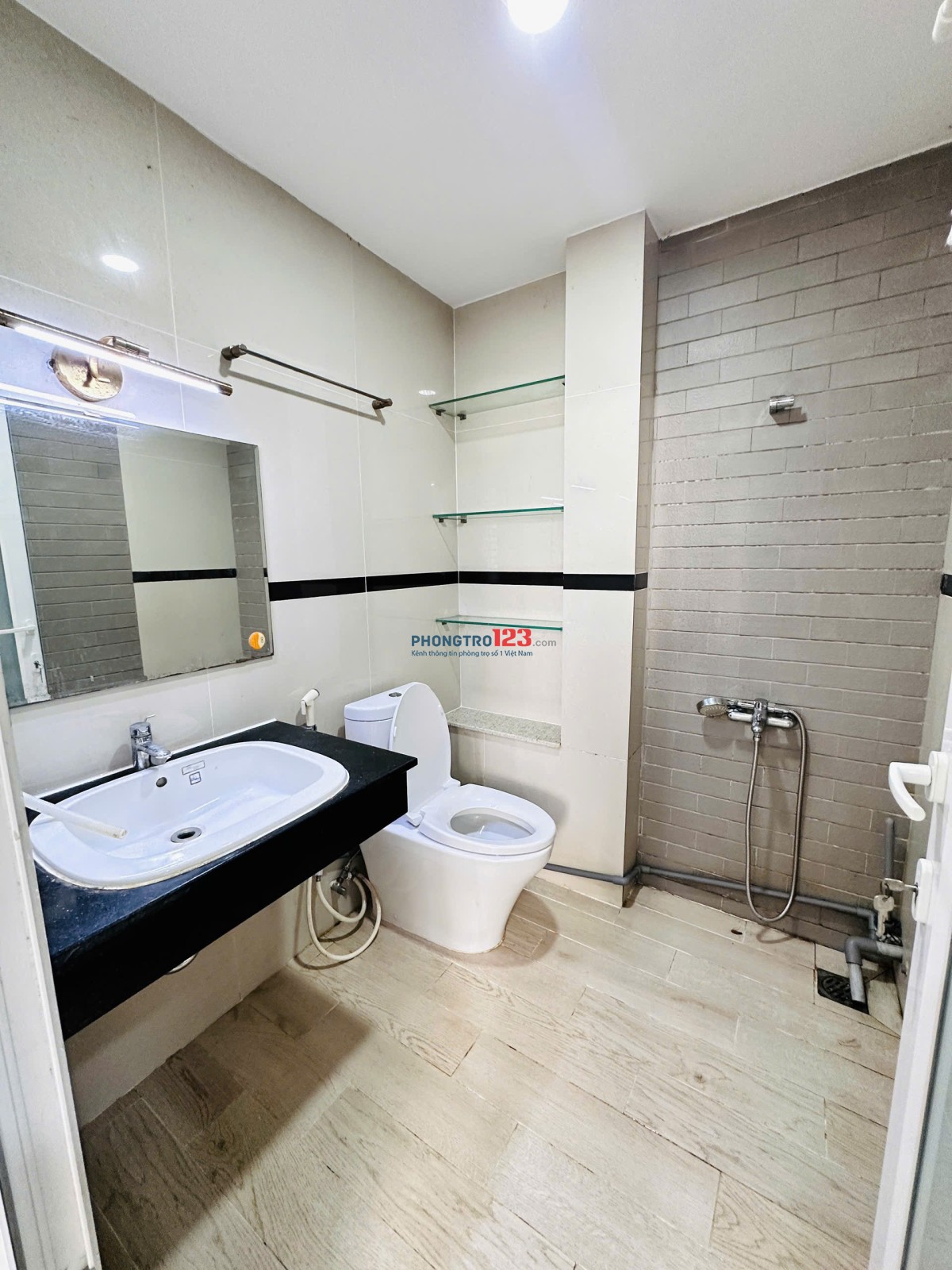 Phòng cho thuê mini siêu xinh, đầy đủ tiện nghi - full nội thất ngay KDC Nam Long, có cửa sổ trời