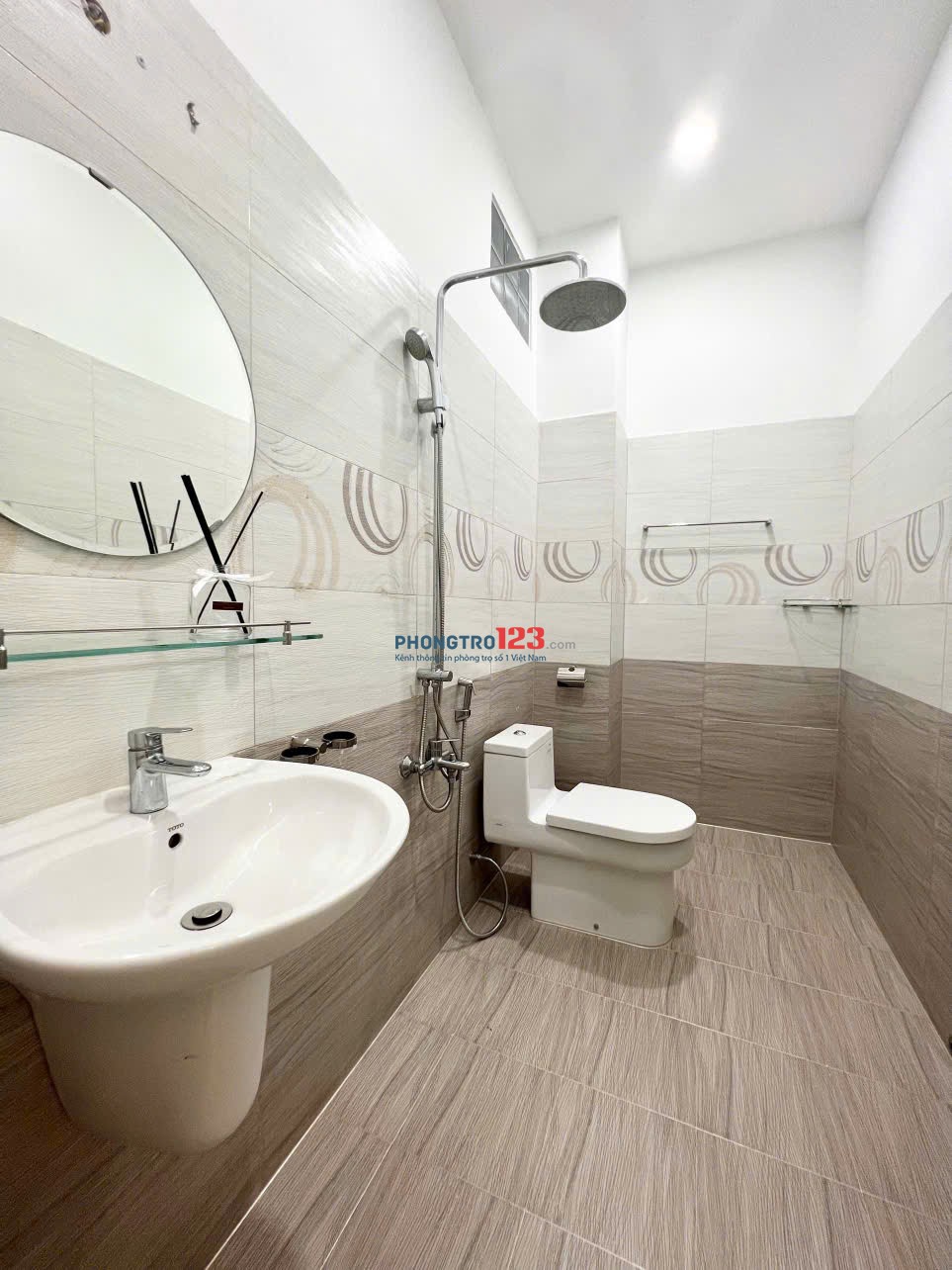 Phòng Trọ Cửa Sổ Bếp Rộng 38m2 Phan Đình Phùng Phú Nhuận Gần Cầu Kiệu Phan Xích Long Trường Sa Q1