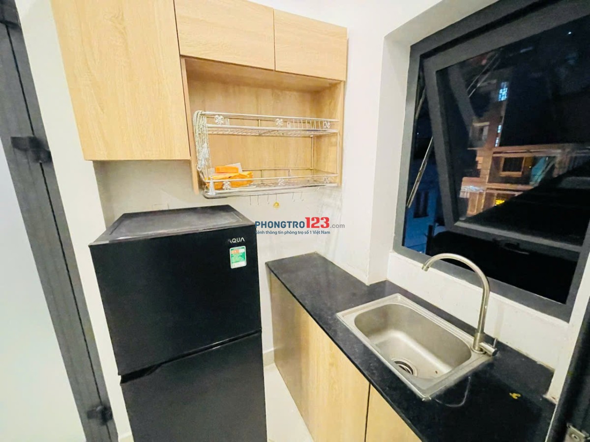 Siêu Phẩm Studio Ban Công Thang Máy Trung Tâm Quận 10