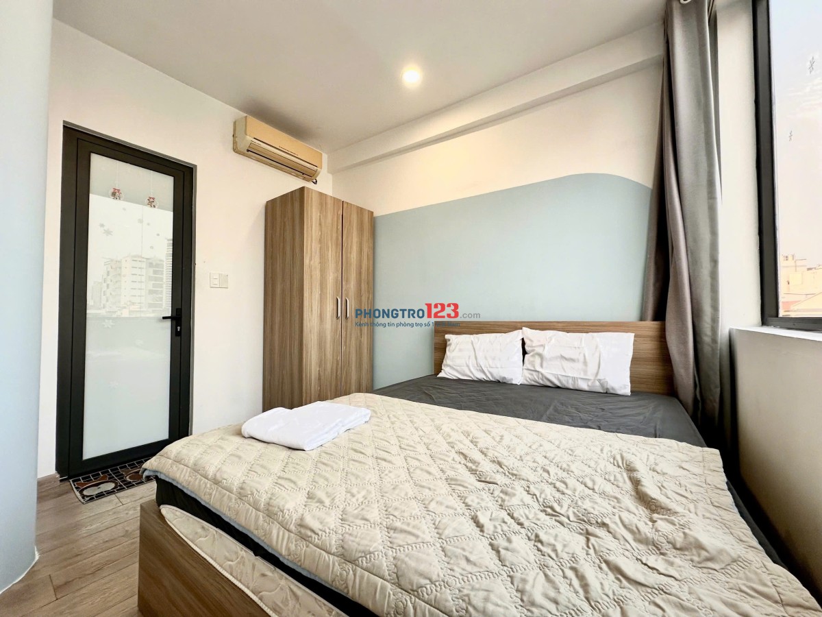Trống Sẵn Căn Hộ Dịch Vụ Full Nội Thất Ban Công Thoáng Gần Quận 1