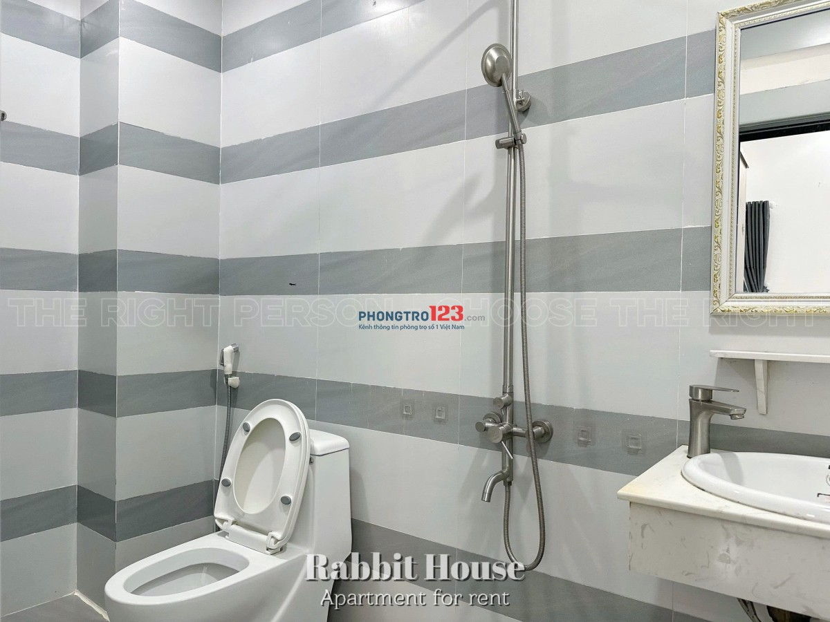 ĐẠI HẠ GIÁ CĂN HỘ FULL NỘI THẤT BAN CÔNG THOÁNG GẦN CÔNG VIÊN HOÀNG VĂN THỤ