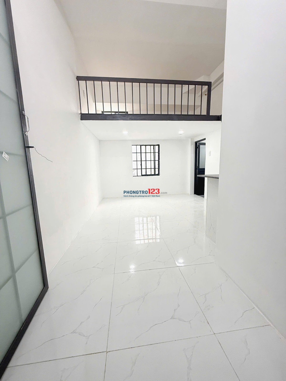 PHÒNG TÁCH BẾP - PHÒNG BAN CÔNG CHỈ 1 PHÒNG NGAY TRUNG MỸ TÂY