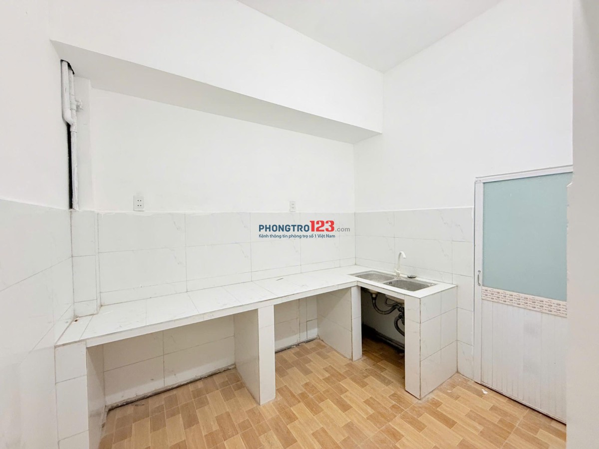 PHÒNG TÁCH BẾP - PHÒNG BAN CÔNG CHỈ 1 PHÒNG NGAY TRUNG MỸ TÂY