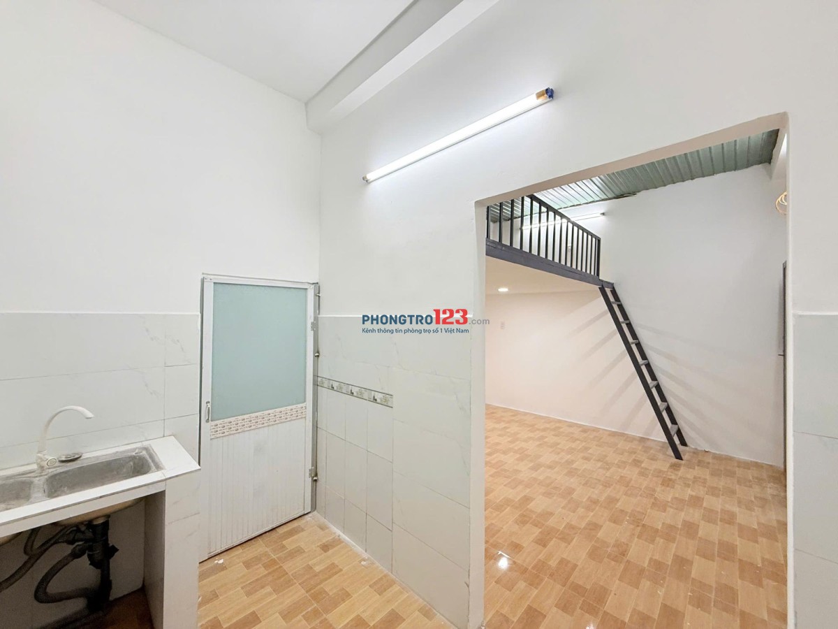 PHÒNG TÁCH BẾP - PHÒNG BAN CÔNG CHỈ 1 PHÒNG NGAY TRUNG MỸ TÂY