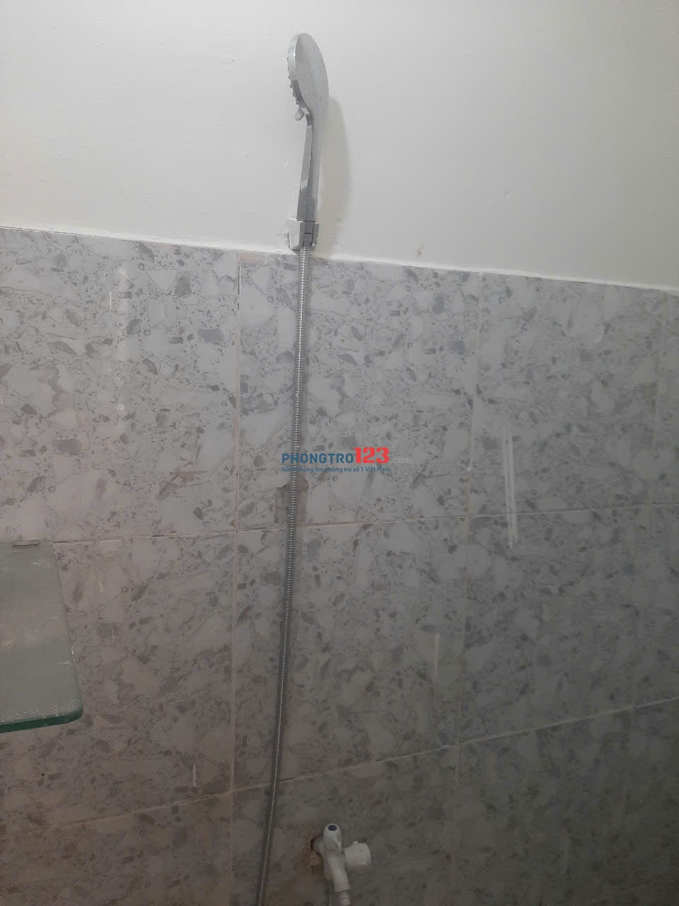 Cho thuê phòng trọ giá rẻ.đia chỉ 243/24/9 mã lò.số đt liên hệ gặp chị Loan: 0918 642 810