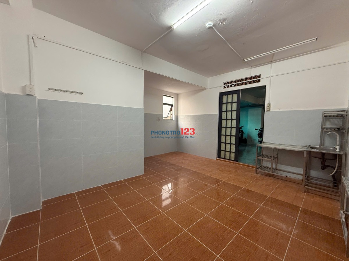 Phòng mới xây sạch sẽ giá rẻ nhất khu vực