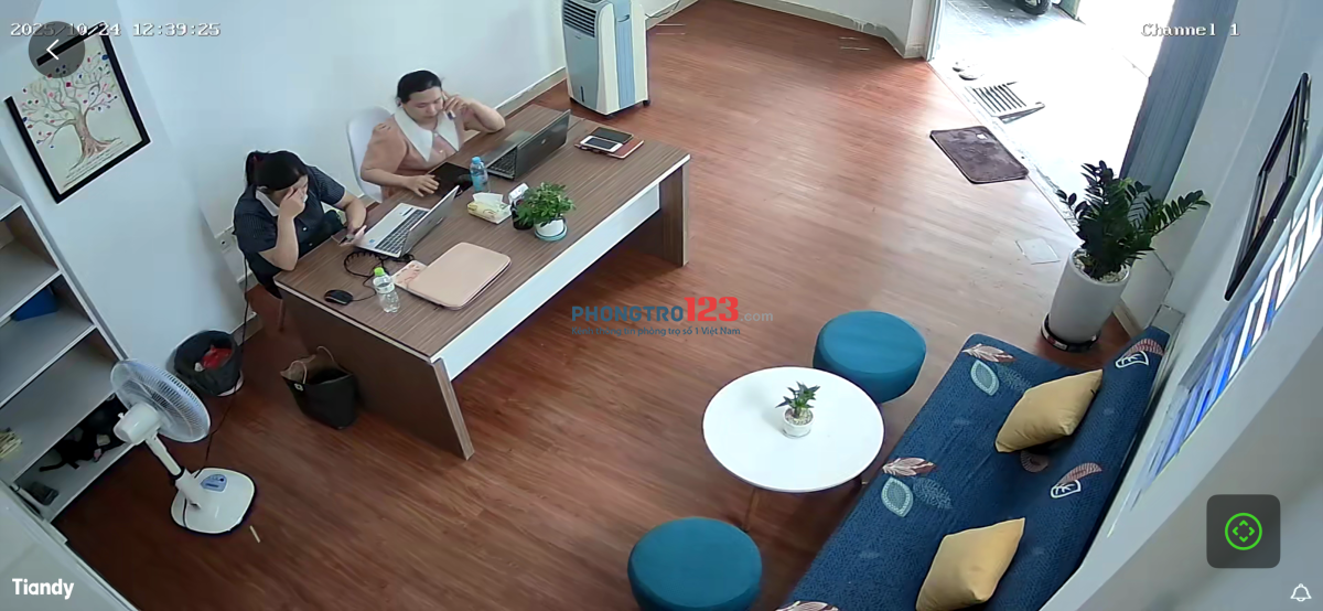 Share văn phòng đã Decore đủ trang thiết bị văn phòng giá thuê từ 3 đến 5 triệu/Tháng