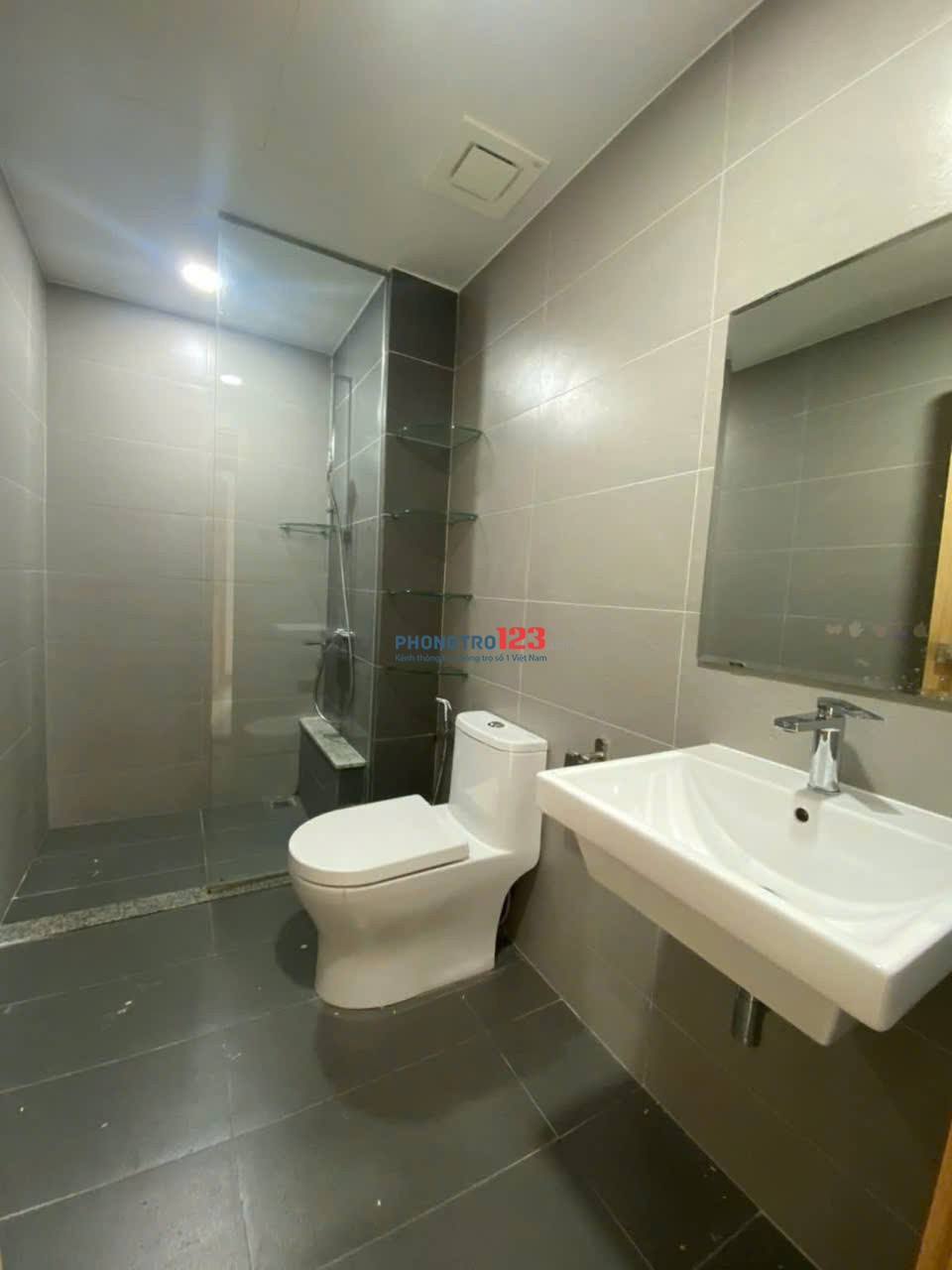 Chung cư Phúc Yên 3, Phan Huy Ích, TB: 90m2, 2p ngủ, NT mới, 10tr/tháng