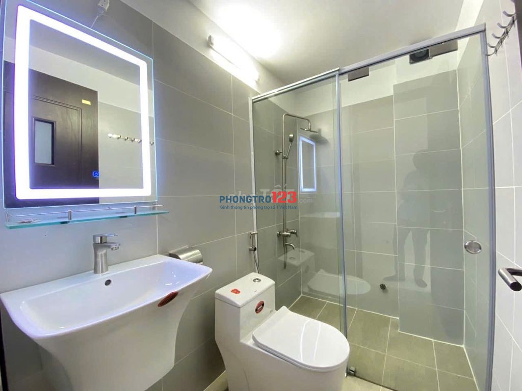 PHÒNG CỬA SỔ ĐỦ NỘI THẤT CÓ THANG MÁY - LÊ VĂN SỸ Q.3