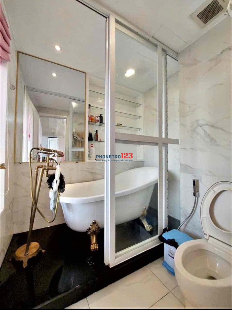 C/c Phúc Yên 2, Phan Huy Ích, Tân Bình, 137m2, 3pn, 3wc, 12tr/tháng. Lầu 11