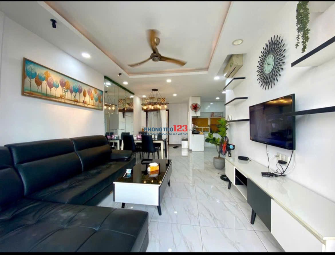 C/c Phúc Yên 2, Phan Huy Ích, Tân Bình, 137m2, 3pn, 3wc, 12tr/tháng. Lầu 11