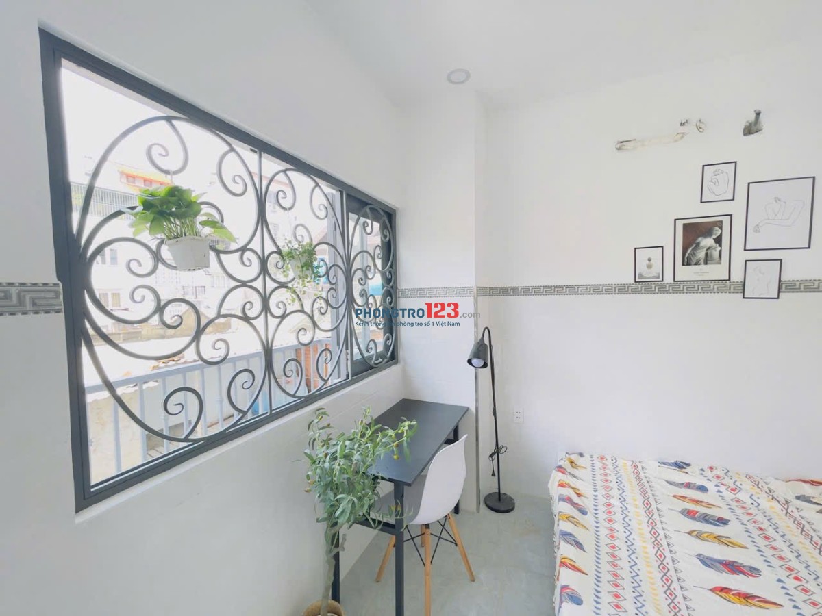 CHO THUÊ PHÒNG CÓ BAN CÔNG NGAY TÂN BÌNH GẦN QUẬN TÂN PHÚ