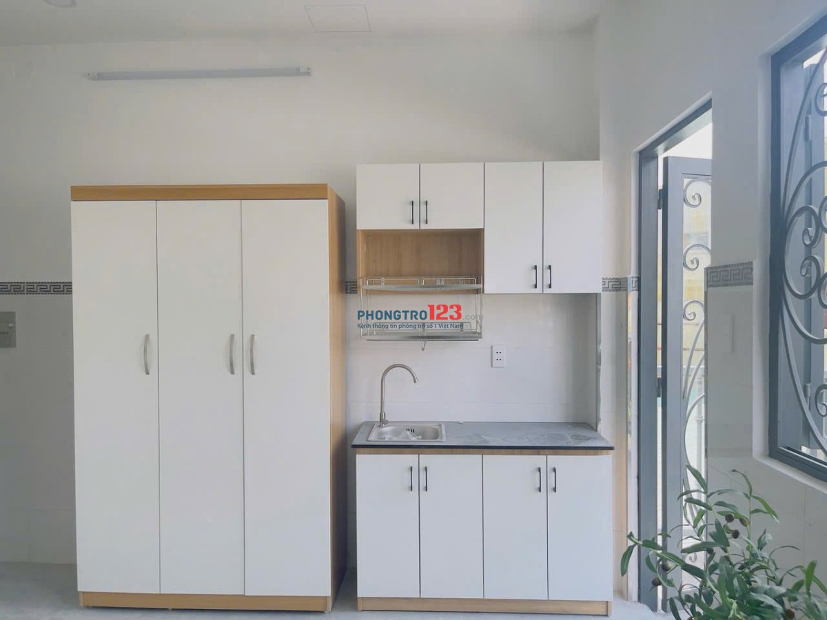 CHO THUÊ PHÒNG CÓ BAN CÔNG NGAY TÂN BÌNH GẦN QUẬN TÂN PHÚ