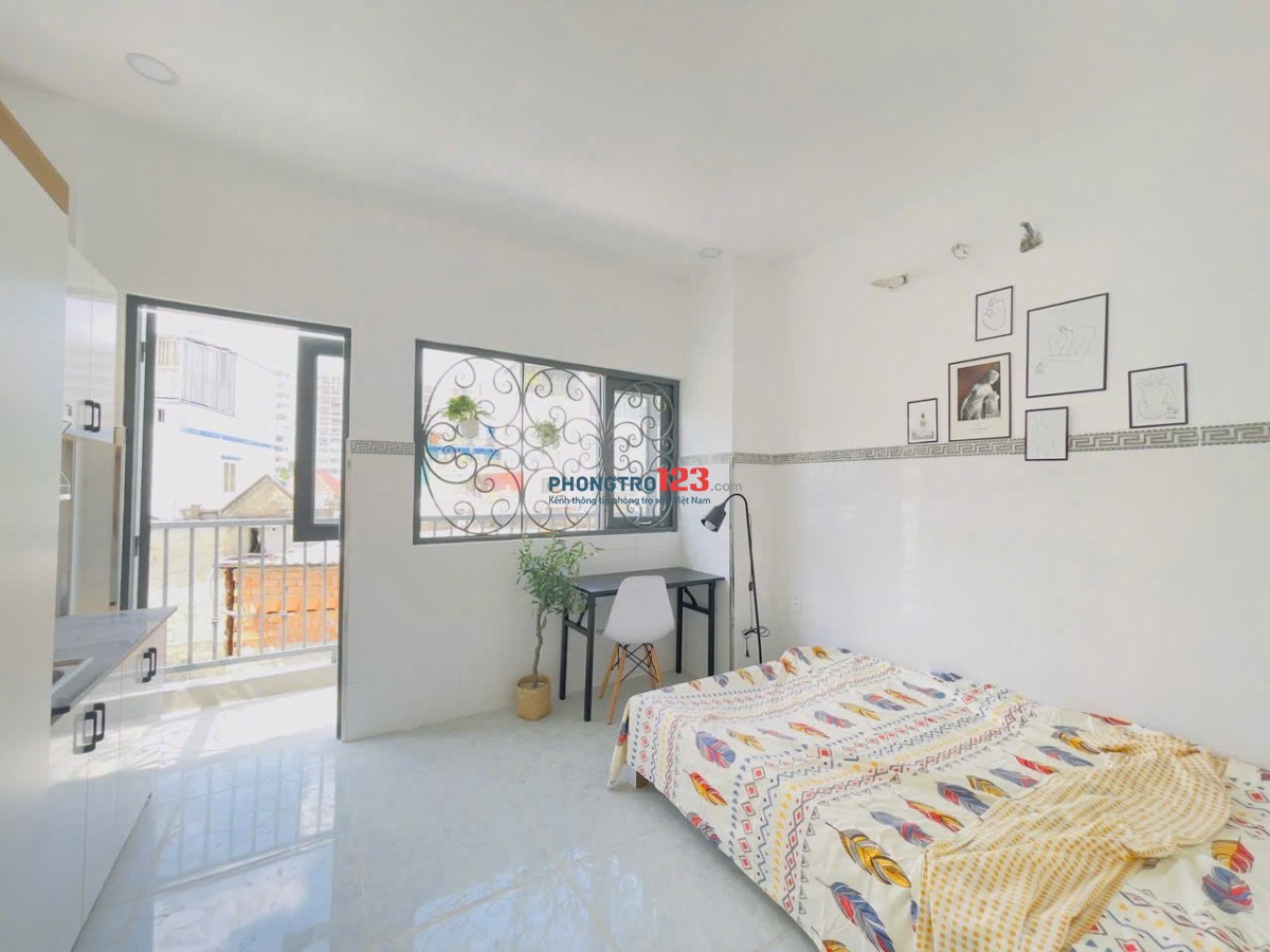 CHO THUÊ PHÒNG CÓ BAN CÔNG NGAY TÂN BÌNH GẦN QUẬN TÂN PHÚ