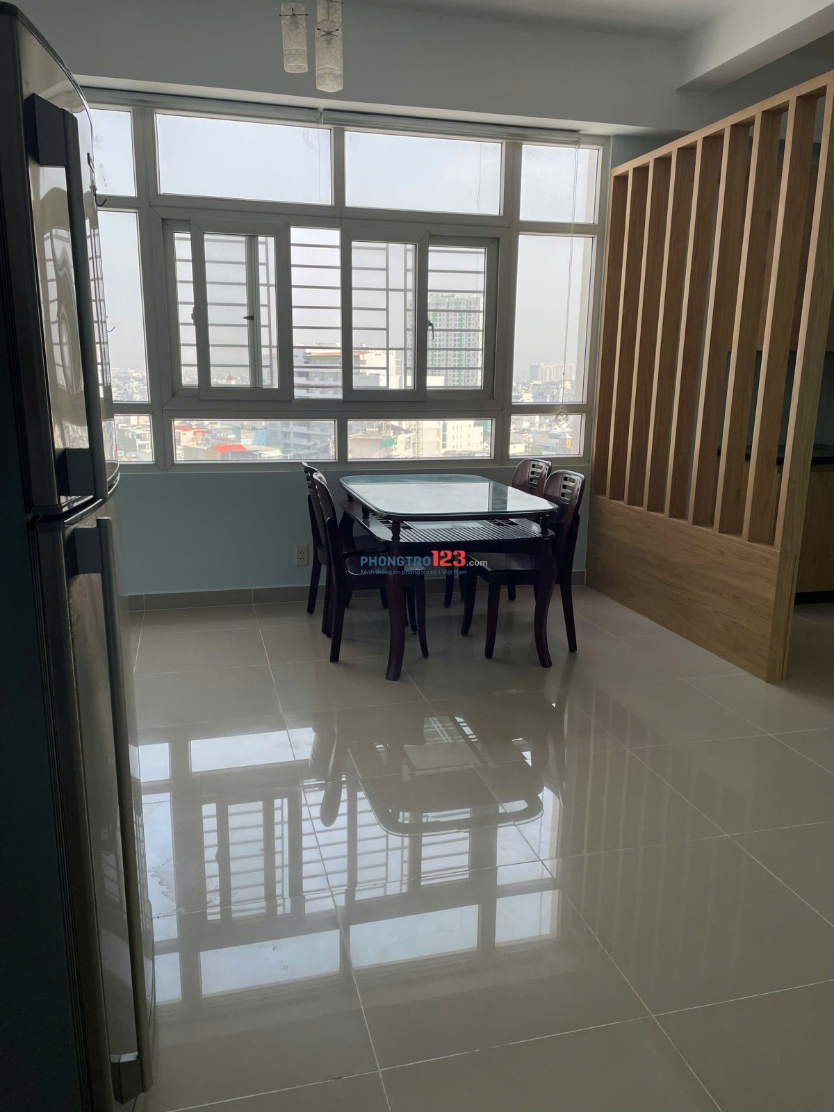 Cần cho thuê gấp Căn hộ 82m2 2PN chung cư Phú Đạt gần trường ĐH Ngoại Thương