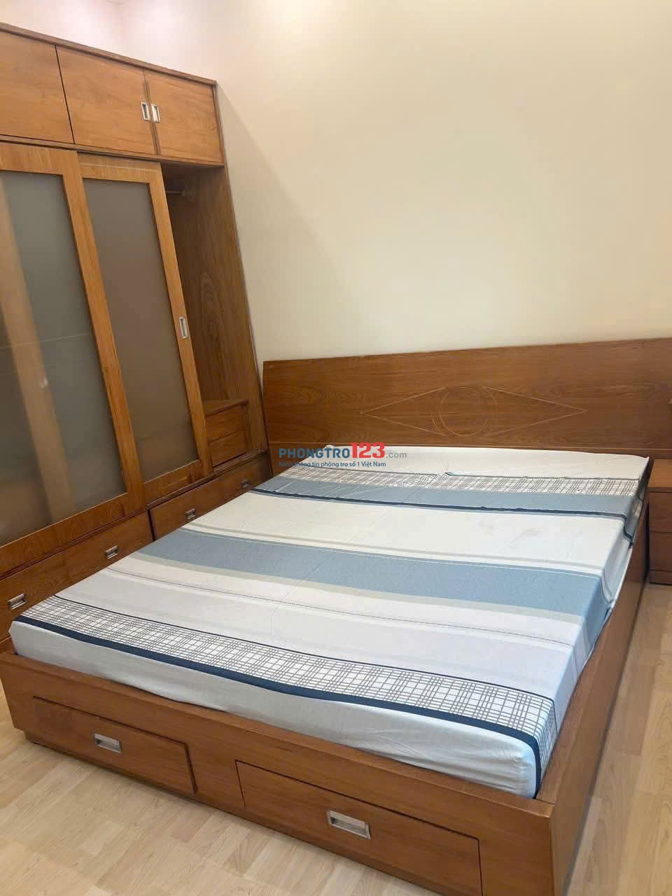 Chung cư Saigonres, Nguyễn Xí, BT: 90m2, NTCB, 2p ngủ. 13triệu