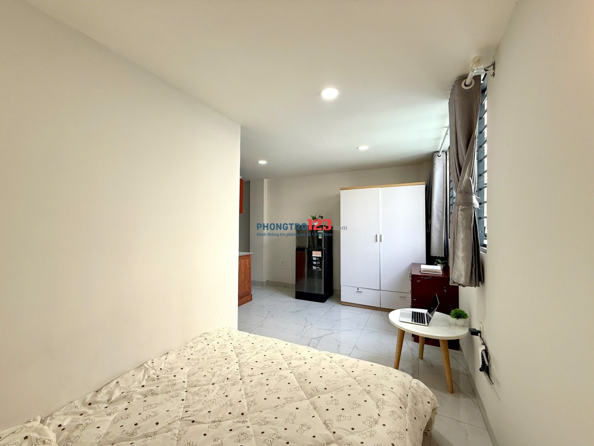 Phòng Trọ Cửa Sổ Thang Máy 34m2 Võ Oanh Bình Thạnh Gần Hutech Ngoại Thương Nguyễn Gia Trí Quận 1