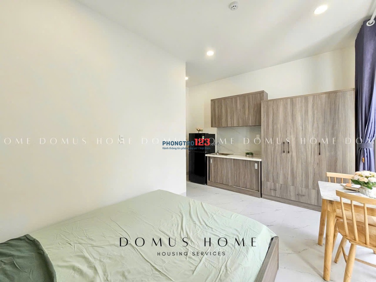 Cho thuê căn hộ ban công khu dân cư yên tĩnh Quận 4 oto đến tận cửa