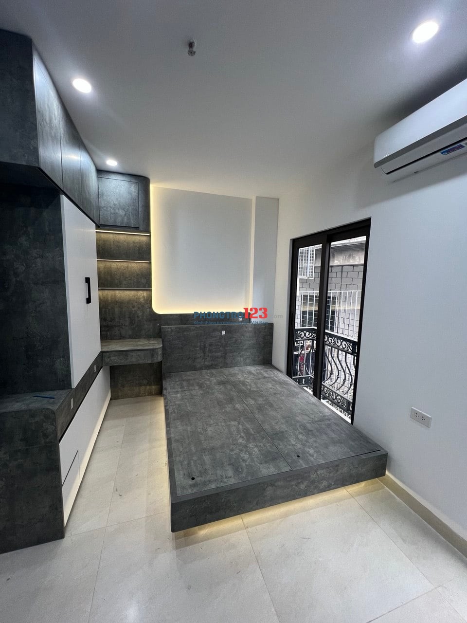 Chính chủ cho thuê CCMN cao cấp - full nội thất thiết kế - mới 100% - chỉ từ 5.5tr/th