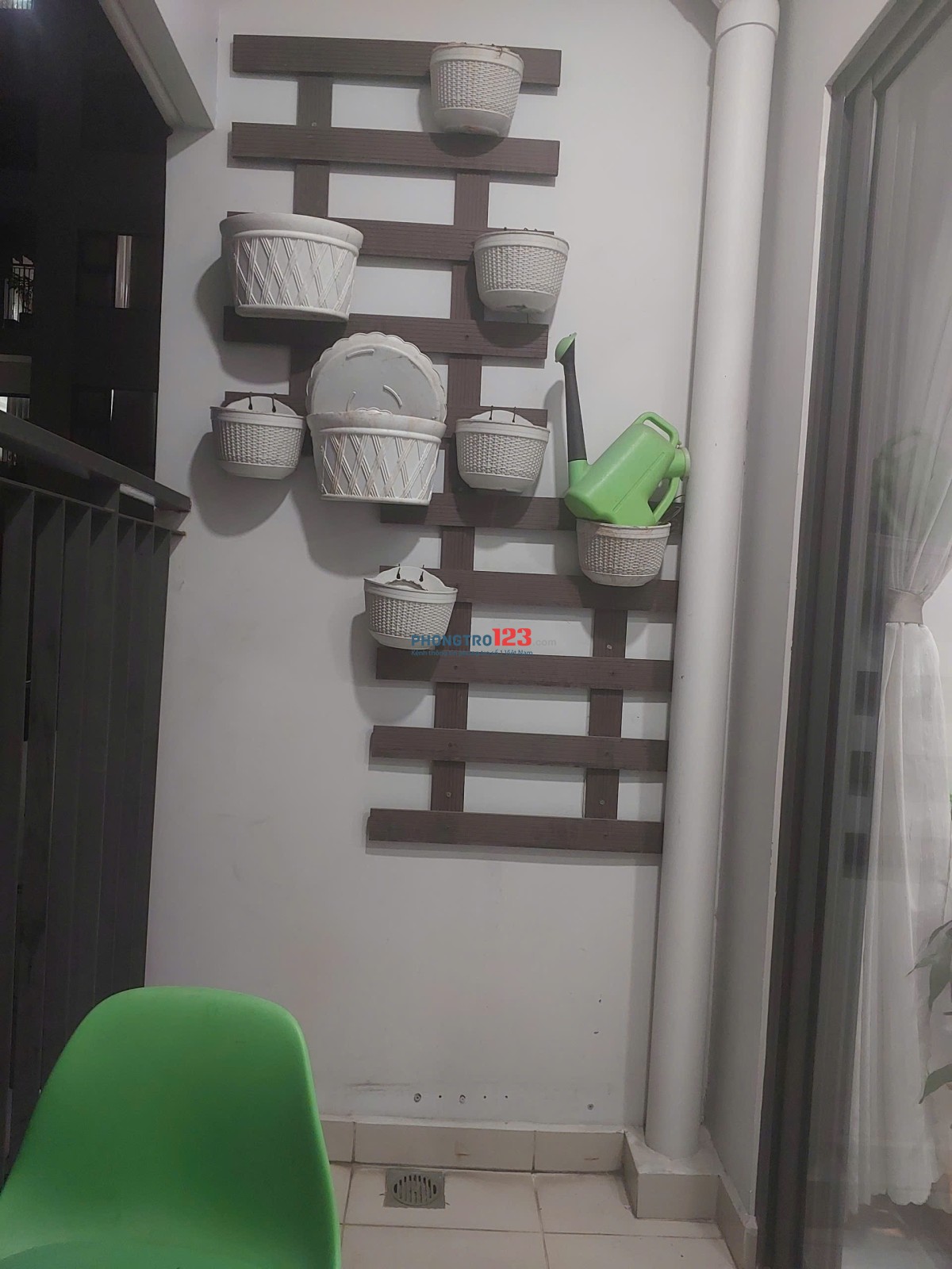 Cho Thuê Căn hộ nội thất cơ bản, Nội khu Vincom Dĩ An