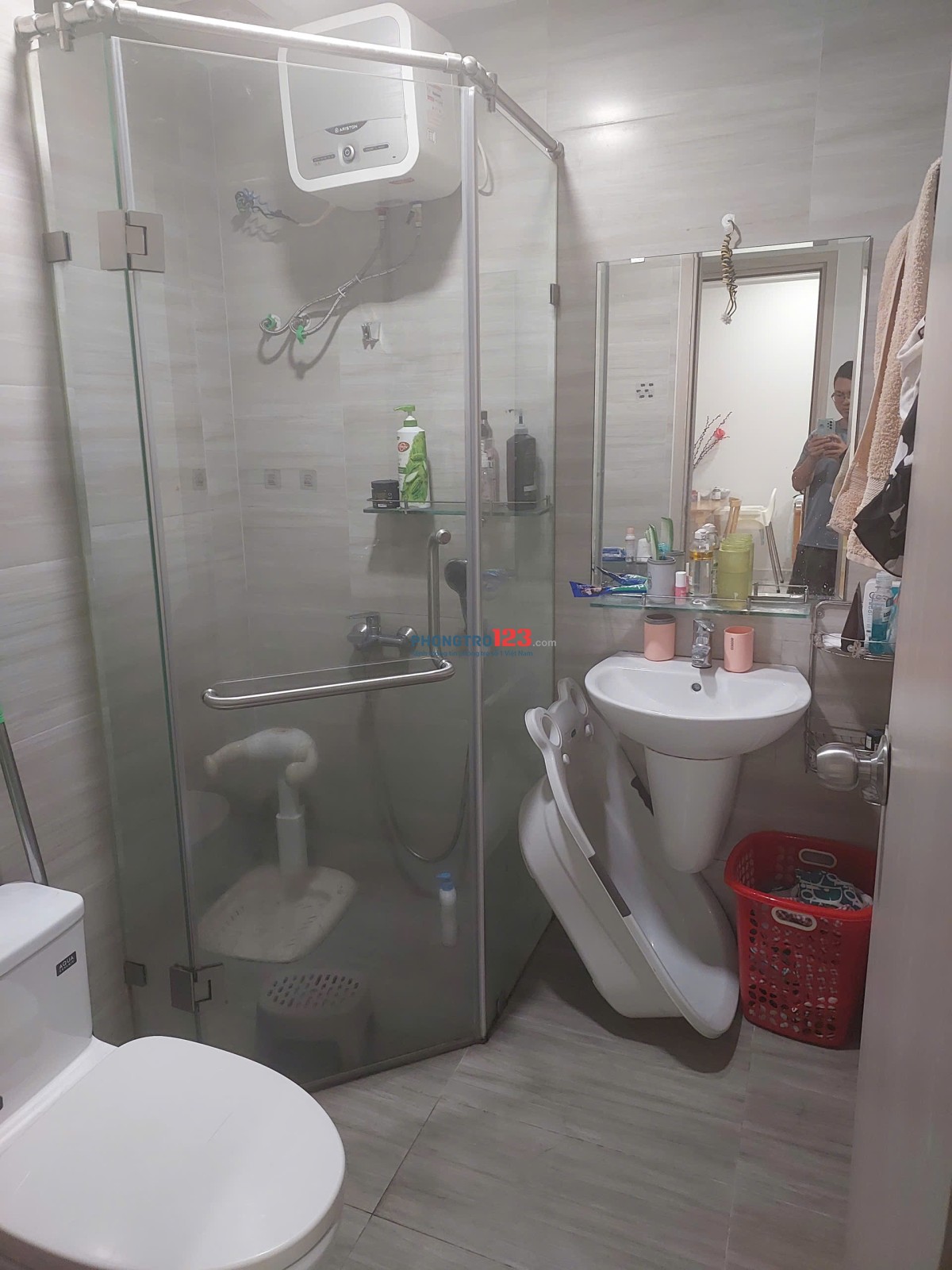 Cho Thuê Căn hộ nội thất cơ bản, Nội khu Vincom Dĩ An