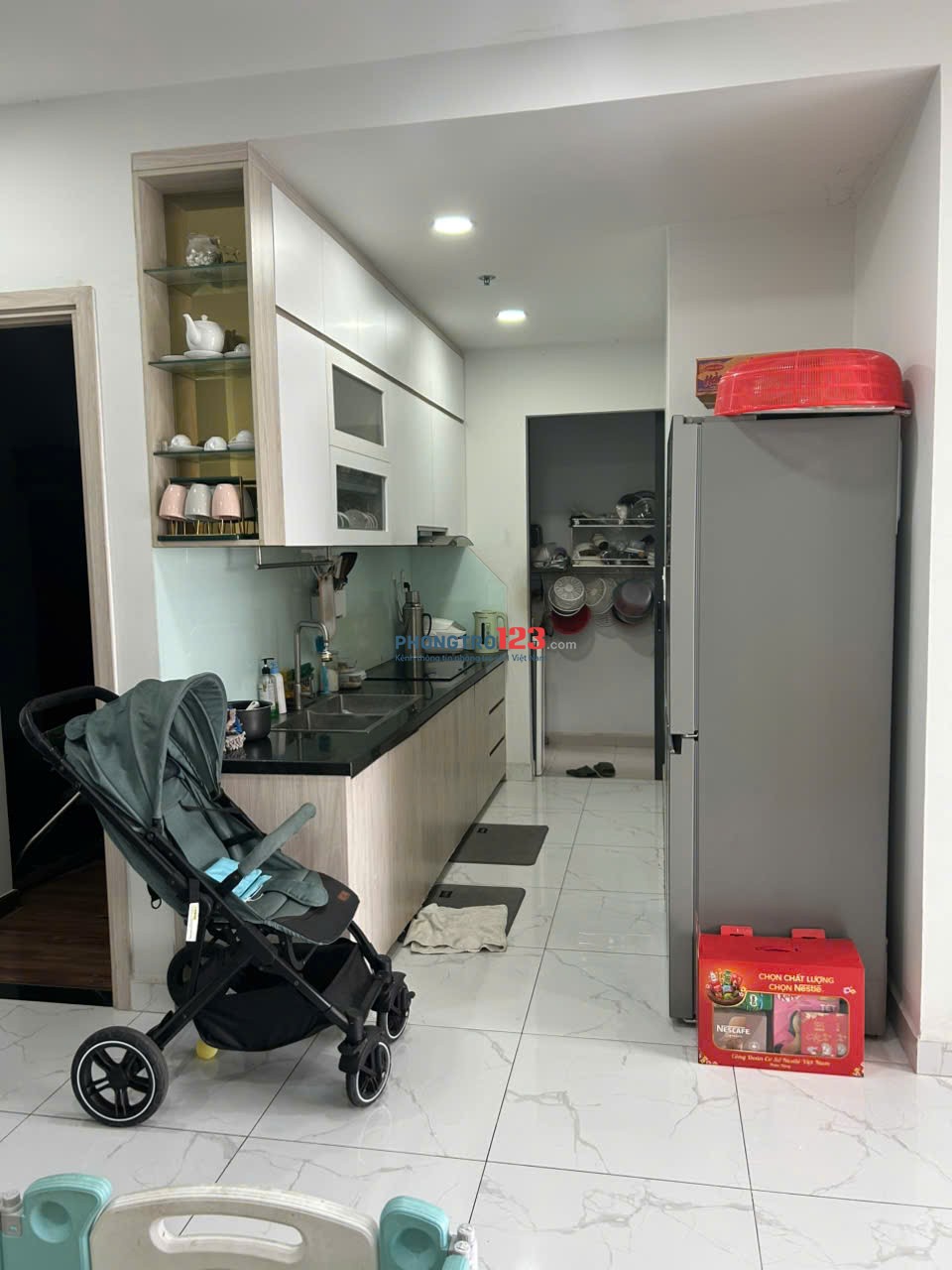 Cho Thuê Căn hộ nội thất cơ bản, Nội khu Vincom Dĩ An