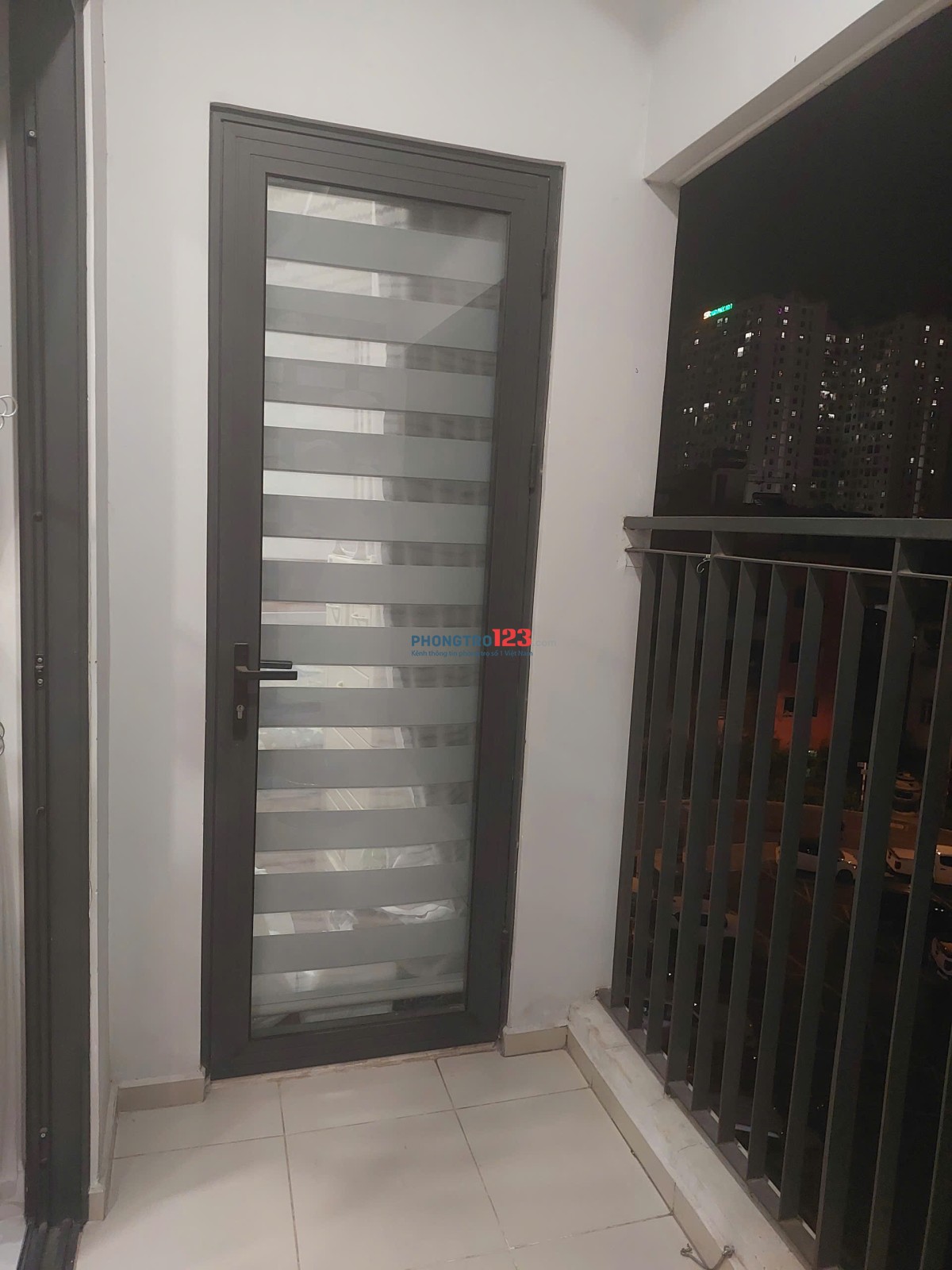 Cho Thuê Căn hộ nội thất cơ bản, Nội khu Vincom Dĩ An