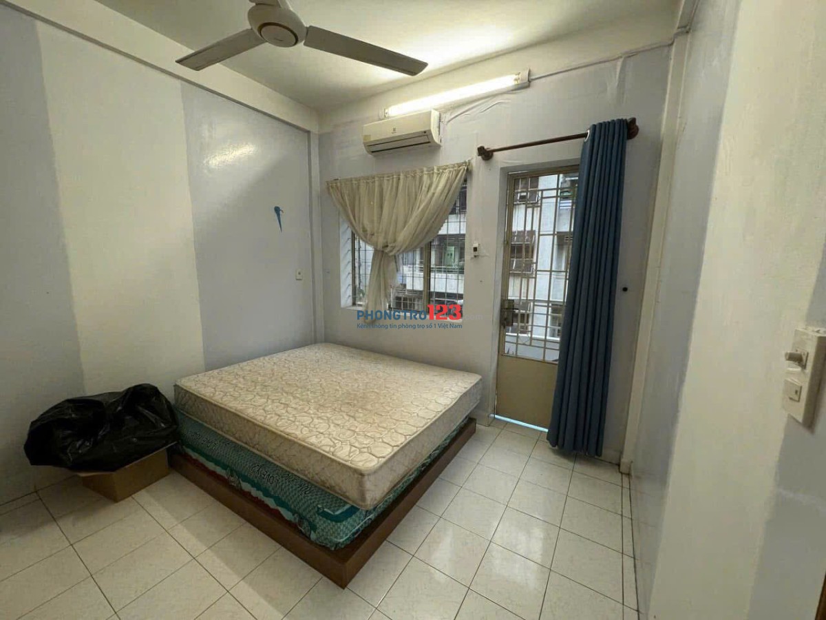 Chung cư LaKai(thang bộ), P8, Q5: 9tr/th, 2p ngủ. Nội thất.