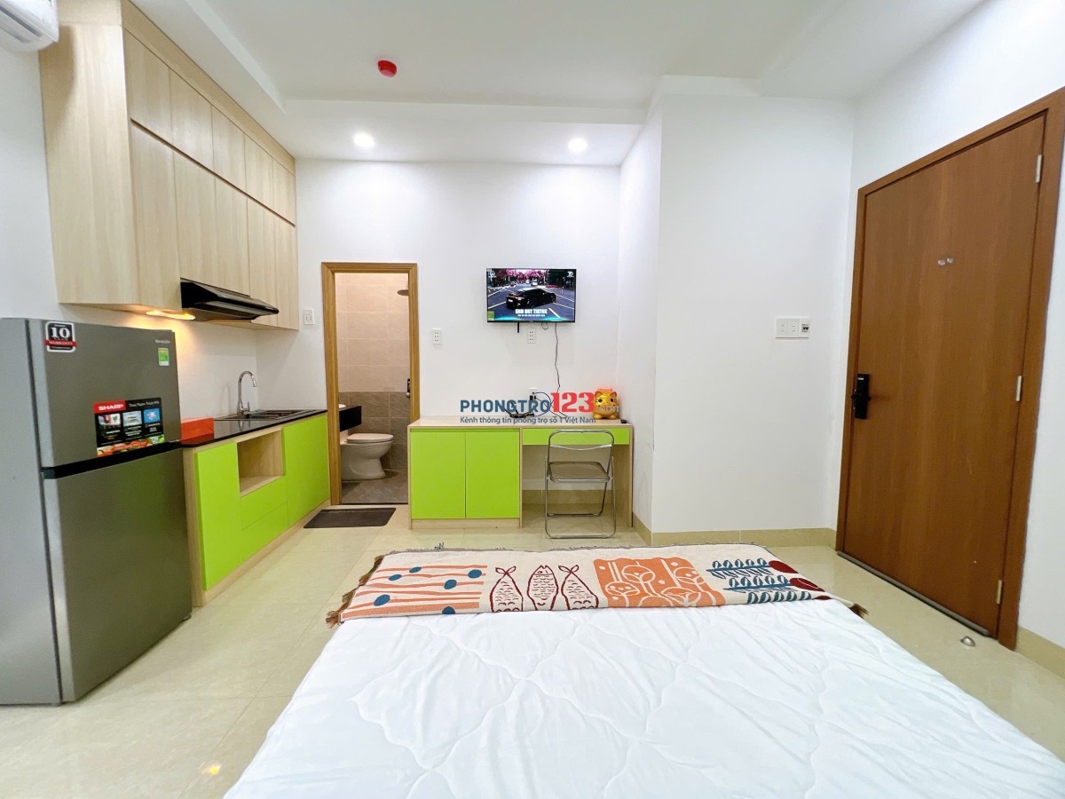 Cho thuê ch mini full nội thất ban công thoáng, vị trí đắt địa Phan Đăng Lưu gần chợ Bà Chiểu