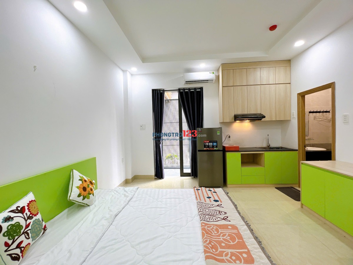 Cho thuê ch mini full nội thất ban công thoáng, vị trí đắt địa Phan Đăng Lưu gần chợ Bà Chiểu