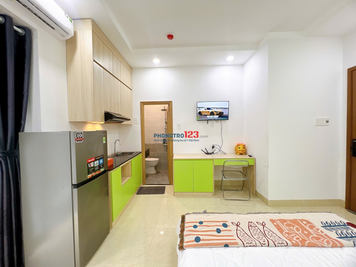 Cho thuê ch mini full nội thất ban công thoáng, vị trí đắt địa Phan Đăng Lưu gần chợ Bà Chiểu